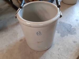 lot 83 image: #6 Red Wing Jug...