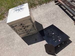 lot 100 image: Metal Storage Container Drawer Sli...