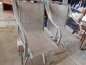 lot 114 image: High Top Swivel Patio Chairs With F...