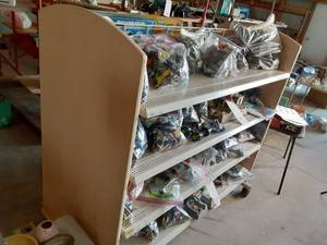 lot 141 image: Sturdy MetalWood Shelf On Wheels ...