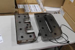 Lot of (2) Metal Lighted Letters 18H  with Letter E and Letter D