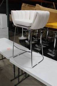 Metal Bar Chair White 23Wx21Dx35H