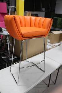 Metal Bar Chair Orange 23Wx21Dx35H