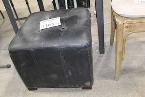 Leather Ottoman Black 20Lx20Wx16H