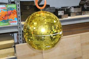 Disco Ball Gold 16D
