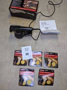lot 32 image: Craftsman Double Orbit Sander & (5) Packs of Mixed Grit Sanding Discs