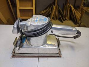 lot 33 image: Rockwell Heavy Duty Sander