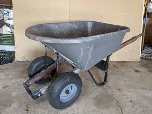 lot 71 image: Plastic Wheelbarrow
