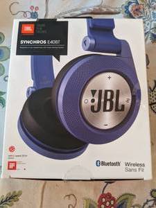 lot 128 image: JBL Synchros E40BT Bluetooth Wireless Headphones - NEW