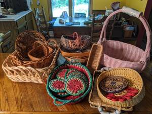 lot 137 image: Lot of Wicker & Woven Baskets Longaberger and Others