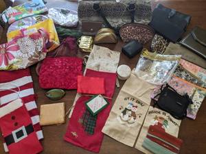 lot 108 image: Large Lot of Wine, Gift and Makeup Bags