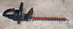 lot 82 image: Sears Craftsman Electric Hedge Trimmer