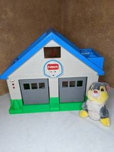 lot 428 image: Vintage Playskool Garage & Thumper Stuffed Animal