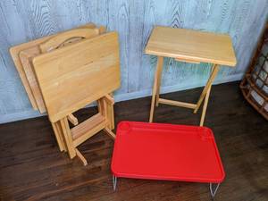 lot 406 image: (4) Wood Folding Tables and Plastic Lap Tray
