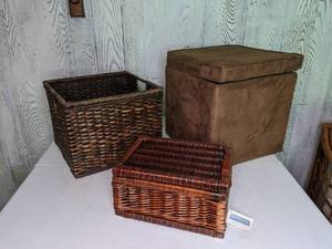 lot 408 image: Footstool with Storage and (2) Modern Woven Baskets