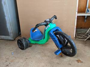 lot 301 image: Hot Wheels Big Wheel Trike