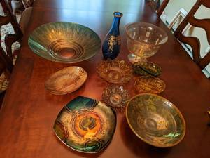 lot 150 image: Lot of Stunning Serving Platters and Decor