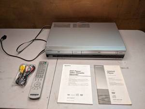 lot 352 image: Sony DVDCDVCR with Remote