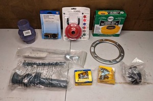 lot 285 image: Lot of Plumbing Supplies