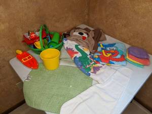 lot 444 image: Lot of Childrens Bath Towels and Toys