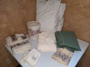 lot 446 image: Sage Green Sheets, Pillows, Floral Towels & Waste Basket