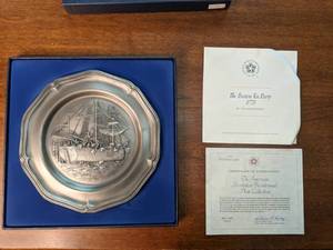 lot 161 image: Franklin Mint The Boston Tea Party American Revolution Bicentennial Collectible Plate