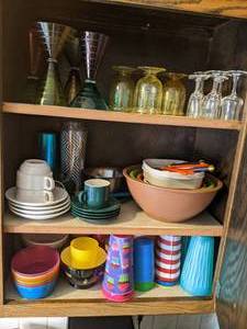 lot 610 image: Plastic Tumblers, Bowls, Stemware, Coffee Cups, etc.