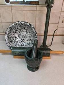 lot 617 image: Elegant Kitchen Goods Mortar & Pestle, Rolling Pin, Paper Towel Holder, Colander