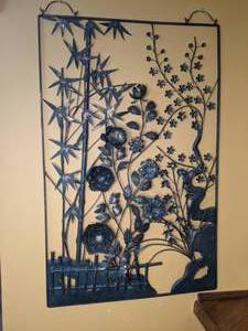 lot 600 image: Stylish Metal Floral Wall Hanging