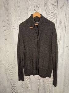 lot 493 image: Mens Large Banana Republic Zip Up Sweater with Toggle Clasp