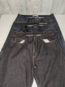 lot 501 image: (3) Pairs of 38x30 Mens Jeans