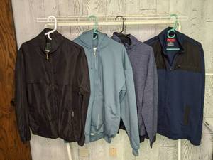 lot 504 image: (4) Mens Zip Up Jackets
