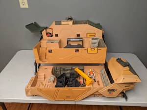 lot 348 image: Vintage GI Joe Command Center Toy