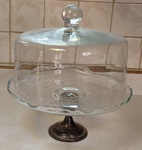 lot 631 image: Covered Glass Cake Stand with Weighted Sterling Silver Bottom