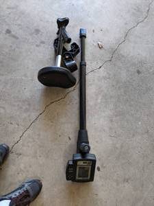 lot 591 image: Bottom Line Fishin Buddy 1200 Fish Finder
