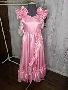 lot 523 image: Princess For a Day Dress
