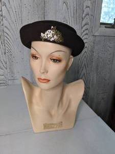 lot 531 image: Vintage Pillbox Hat with Floral Details