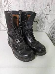 lot 532 image: American Legion Garrison Cap, Combat Boots, Gloves, etc.