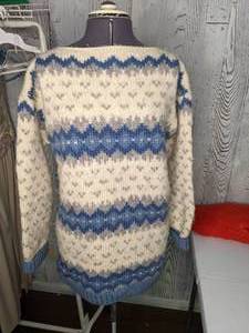lot 535 image: (2) Cozy Vintage Sweaters See photos