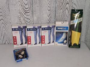 lot 545 image: Compression Socks and Shoe Insoles