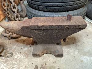 lot 763 image: Rusted Anvil