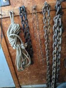 lot 764 image: Heavy Duty Chains and Rope