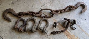 lot 765 image: Heavy Chain with Hooks, Anchor Shackles