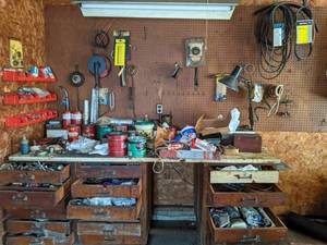 lot 750 image: Heaps of Hand Tools, Hardware & Miscellany