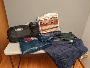 lot 824 image: (5) Air Beds and All Weather Blanket