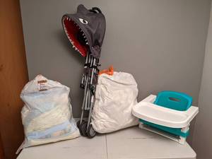 lot 826 image: Shark Stroller, Booster Seat & Baby Linens