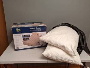 lot 827 image: Inflatable Queen Size Bed and (2) Pillows