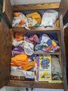 lot 801 image: Contents of Cupboard Cleaning Rags, Towels, Sponges, etc.