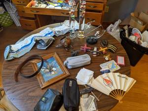 lot 807 image: Airplane and Airlines Memorabilia