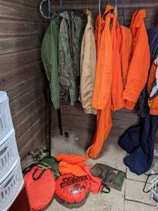 lot 858 image: Lot of Mens Hunting Gear Carhartt and Others